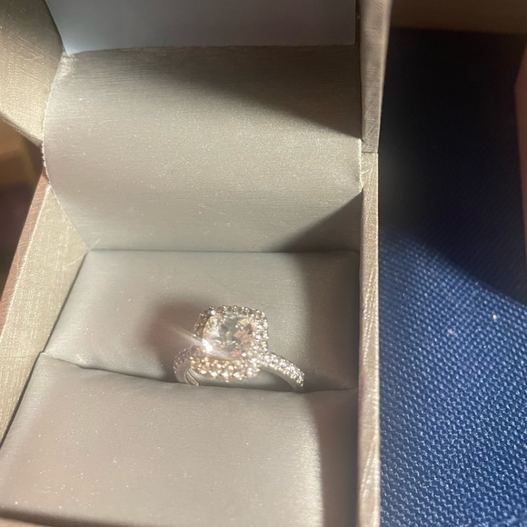 Necklace, Ring and Earrings full set - Picture 2 of 10